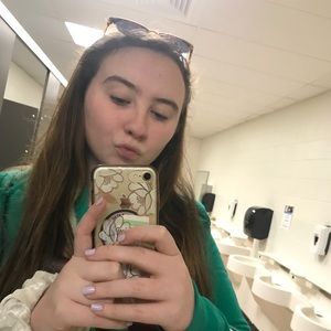 Meet your Posher, Emma